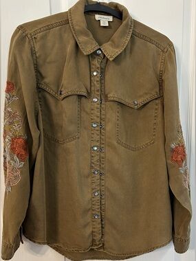 Sundance Olive Embroidered Tencel Snap Shirt Petite Medium EUC